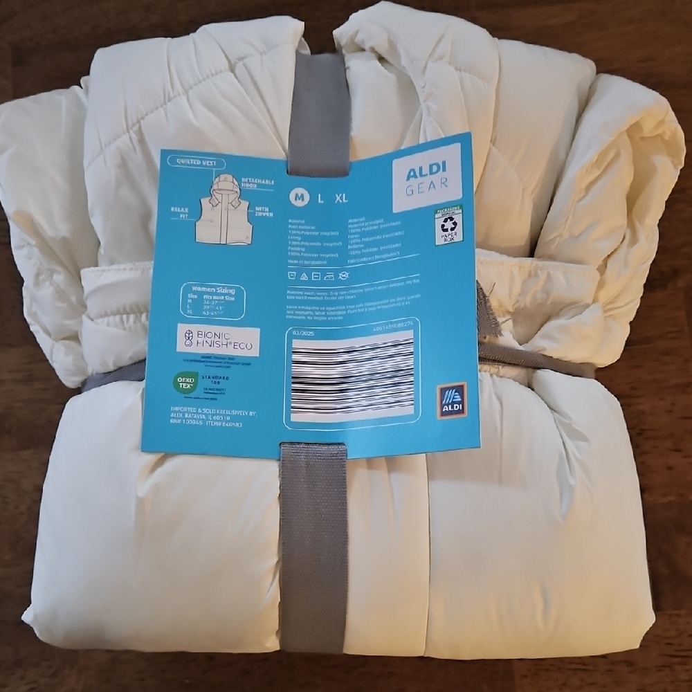 Aldi Gear Quilted Vest in Cream - Picture 2 of 4